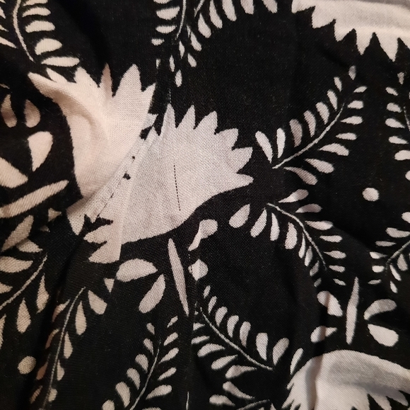 Old Navy Baja Swingy Top Small - Picture 3 of 8